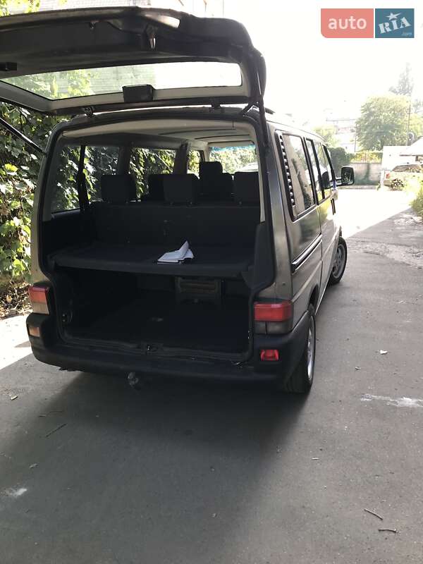 Минивэн Volkswagen Caravelle 1999 в Киеве