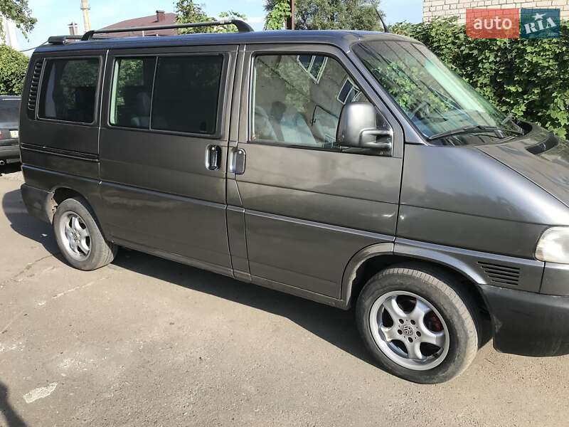 Минивэн Volkswagen Caravelle 1999 в Киеве