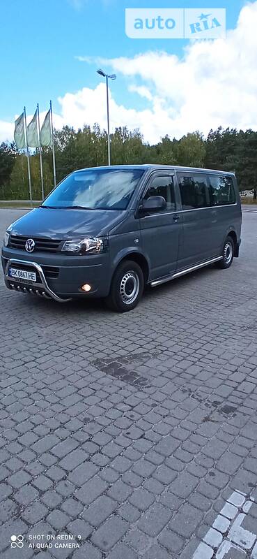 Volkswagen Caravelle