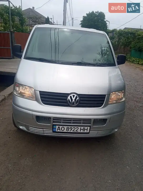 Volkswagen Caravelle