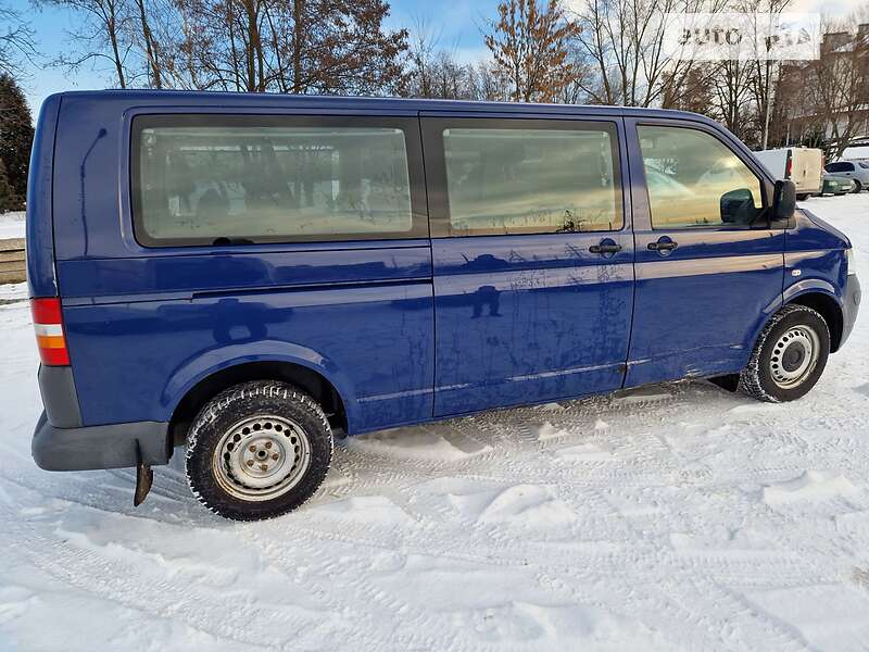 Минивэн Volkswagen Caravelle 2008 в Львове