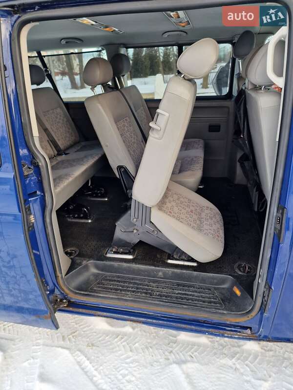 Минивэн Volkswagen Caravelle 2008 в Львове