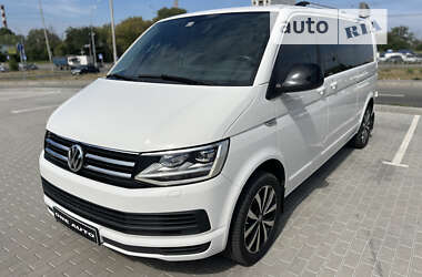 Volkswagen Caravelle 2015