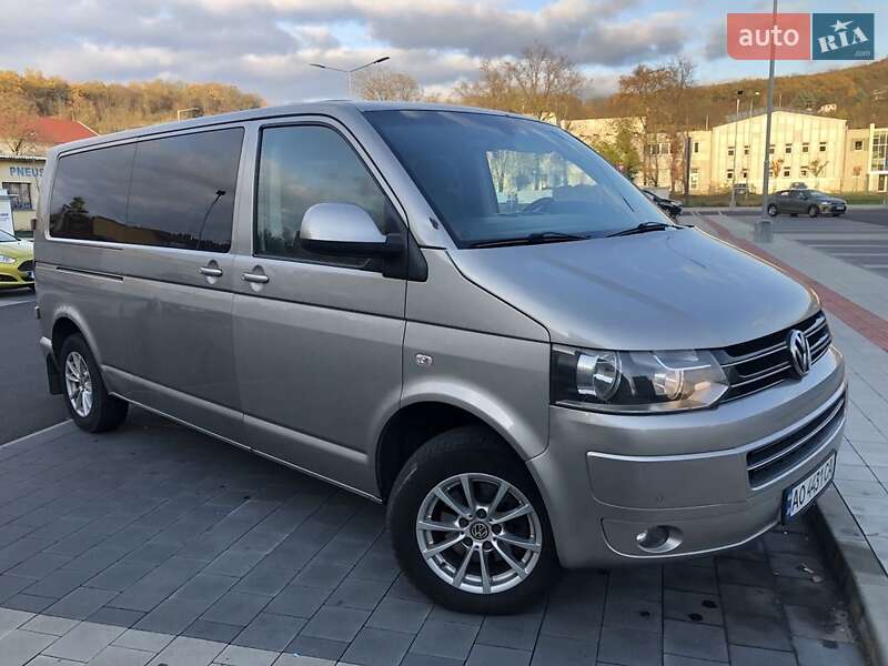Минивэн Volkswagen Caravelle 2011 в Ужгороде