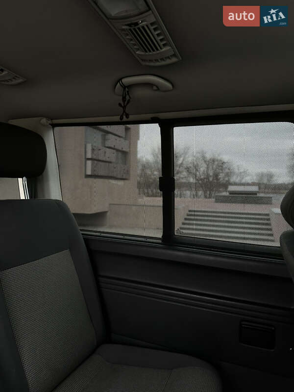 Минивэн Volkswagen Caravelle 2013 в Кривом Роге