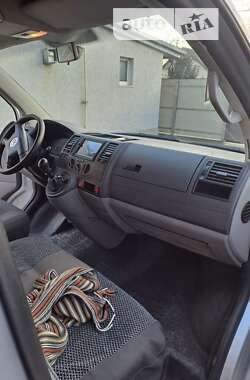 Минивэн Volkswagen Caravelle 2004 в 