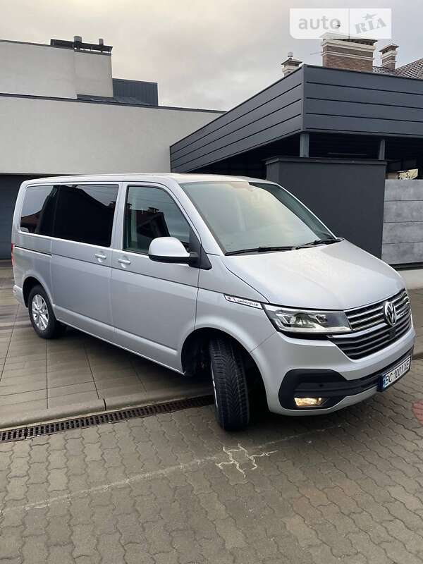 Минивэн Volkswagen Caravelle 2021 в Львове