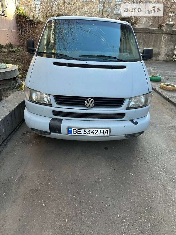 Минивэн Volkswagen Caravelle 1996 в Николаеве