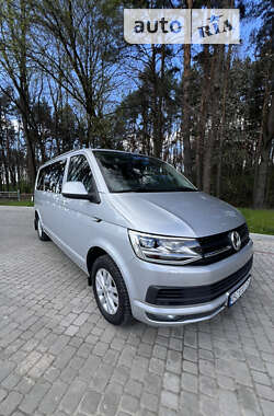 Минивэн Volkswagen Caravelle 2015 в Львове