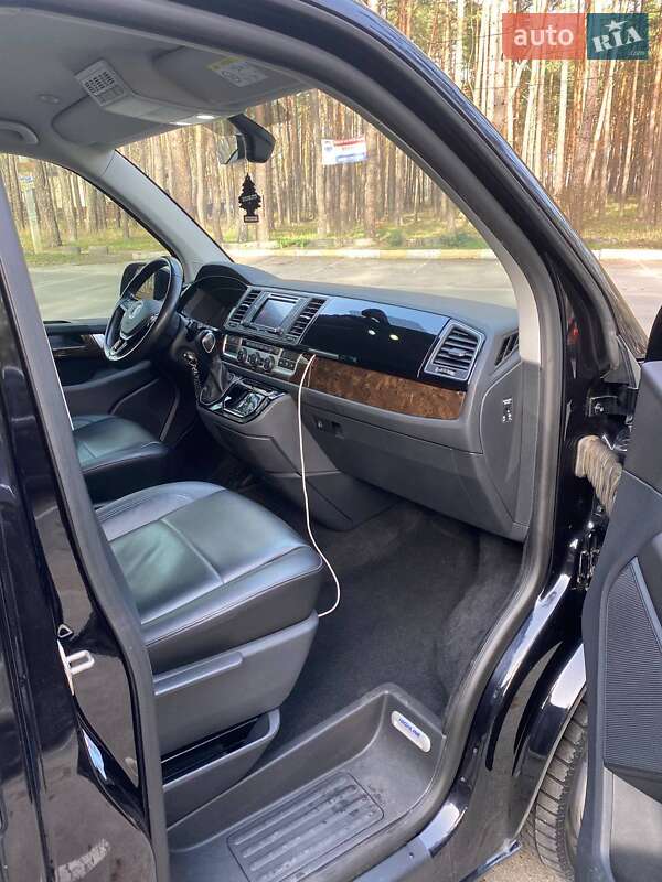 Мінівен Volkswagen Caravelle 2017 в Києві
