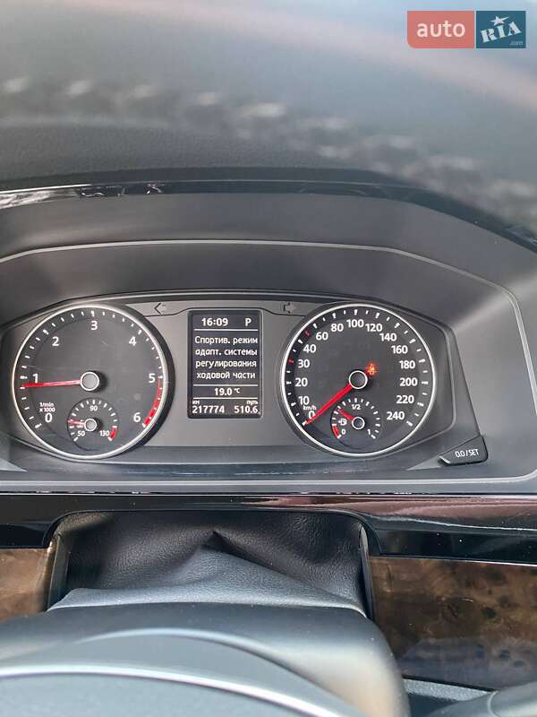 Мінівен Volkswagen Caravelle 2017 в Києві