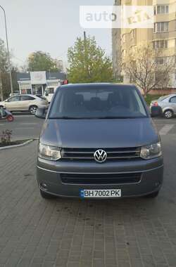 Мінівен Volkswagen Caravelle 2013 в Одесі