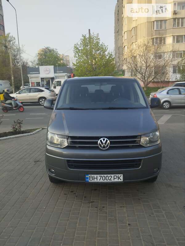 Минивэн Volkswagen Caravelle 2013 в Одессе