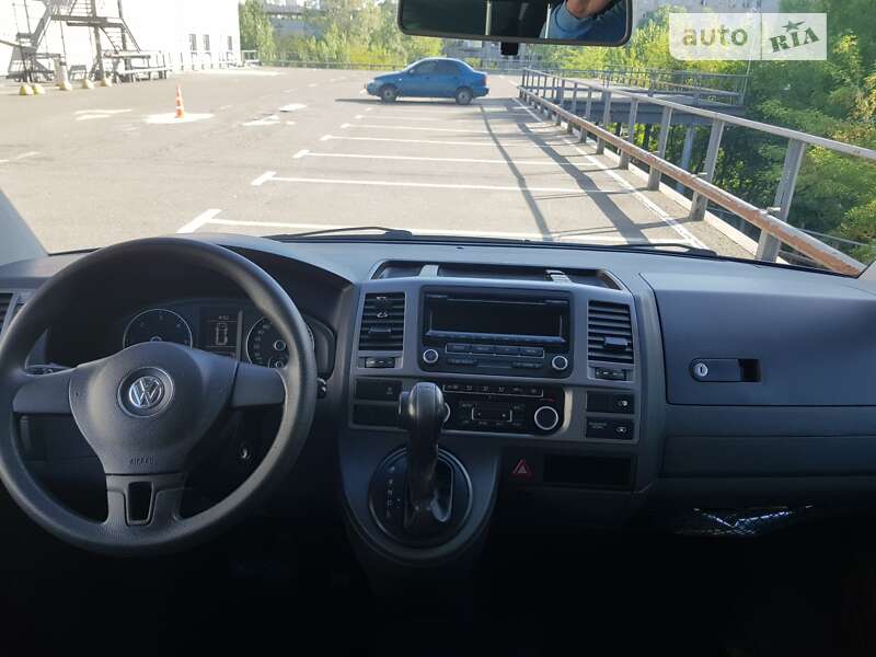 Мінівен Volkswagen Caravelle 2012 в Києві
