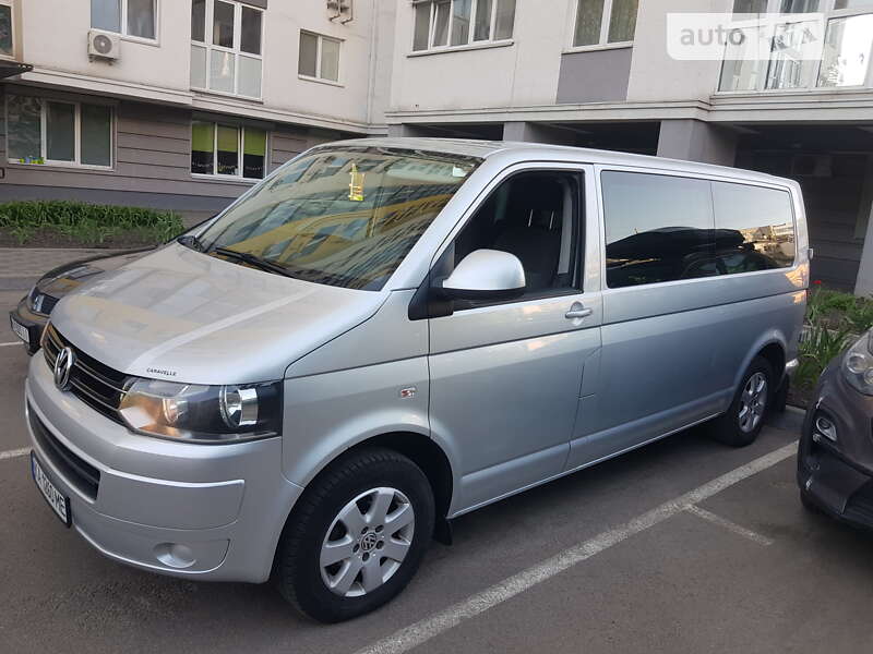 Мінівен Volkswagen Caravelle 2012 в Києві