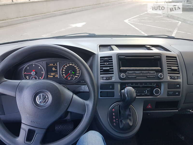 Мінівен Volkswagen Caravelle 2012 в Києві