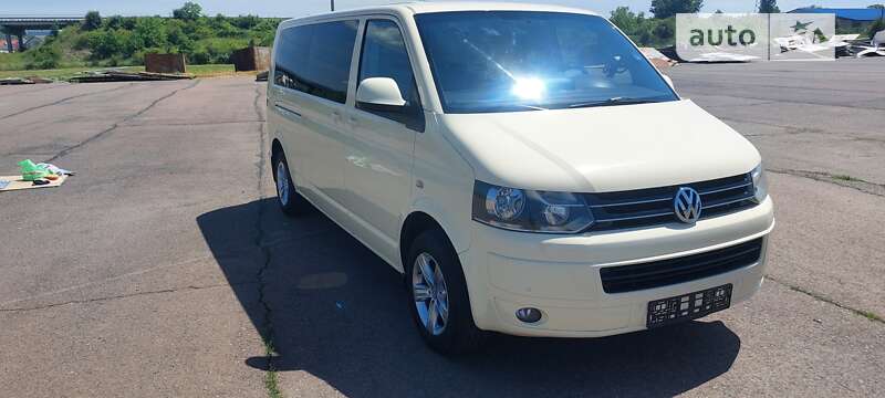 Мінівен Volkswagen Caravelle 2011 в Ужгороді