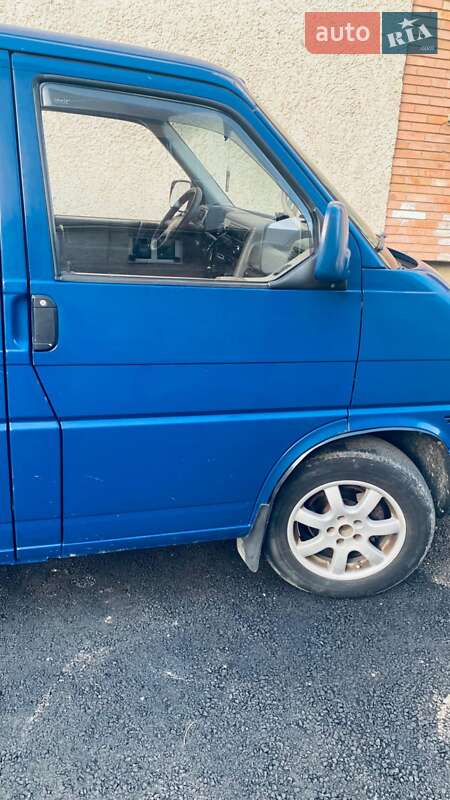 Минивэн Volkswagen Caravelle 1999 в Глыбокой