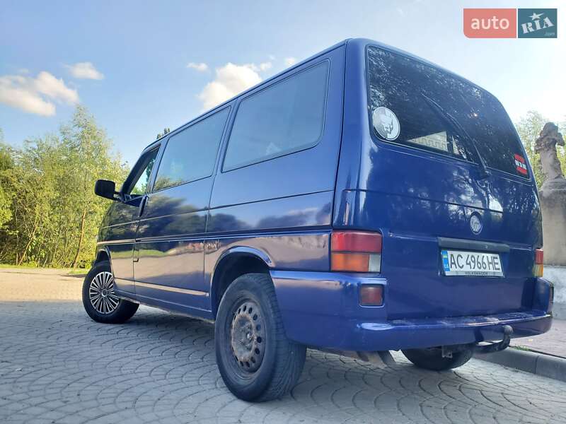 Мінівен Volkswagen Caravelle 1996 в Луцьку