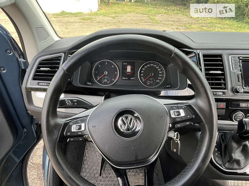 Минивэн Volkswagen Caravelle 2019 в Черновцах