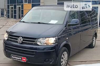 Volkswagen Caravelle 2013