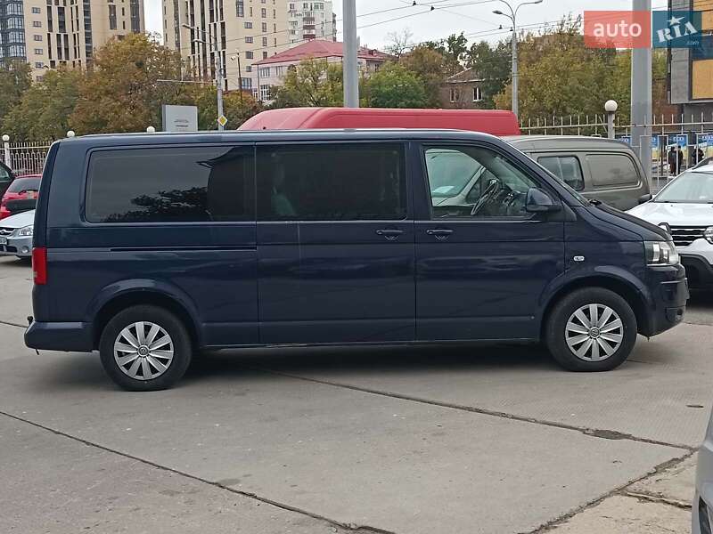 Минивэн Volkswagen Caravelle 2013 в Харькове
