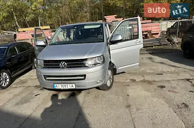Volkswagen Caravelle 2010