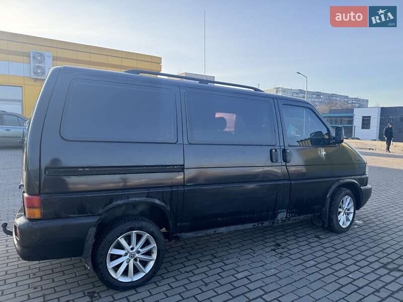 Минивэн Volkswagen Caravelle 1998 в Ровно