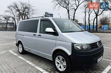 Volkswagen Caravelle 2011