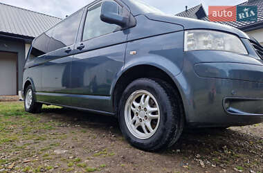 Мінівен Volkswagen Caravelle 2008 в Косові