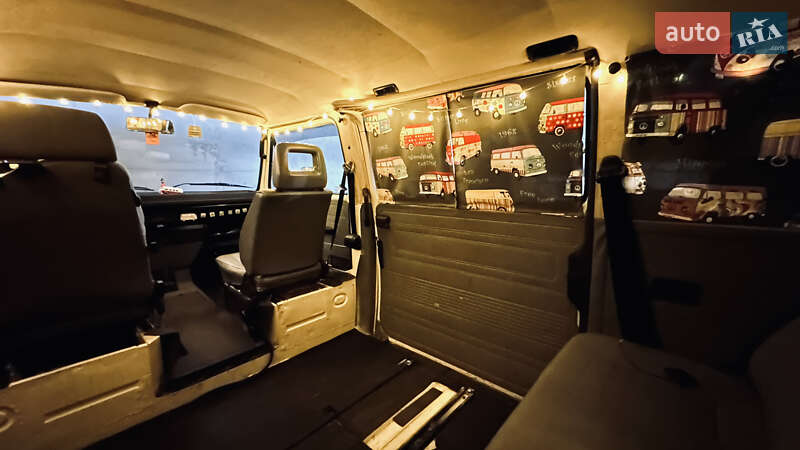 Минивэн Volkswagen Caravelle 1989 в Киеве