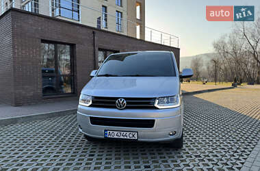 Минивэн Volkswagen Caravelle 2011 в Сваляве