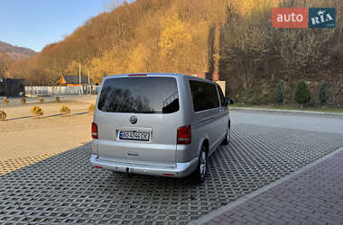 Минивэн Volkswagen Caravelle 2011 в Сваляве