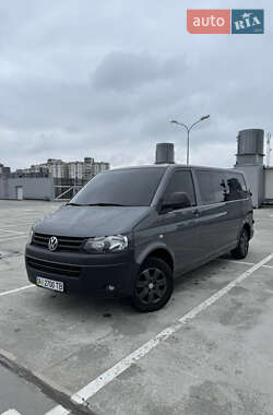 Минивэн Volkswagen Caravelle 2015 в 
