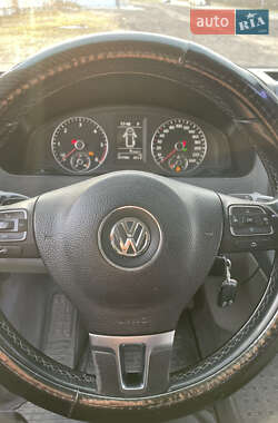Минивэн Volkswagen Caravelle 2011 в 