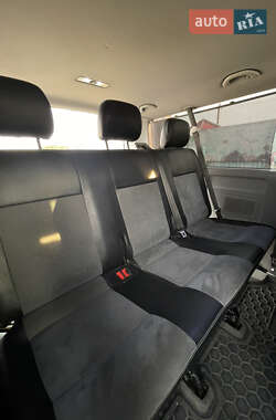 Минивэн Volkswagen Caravelle 2011 в 
