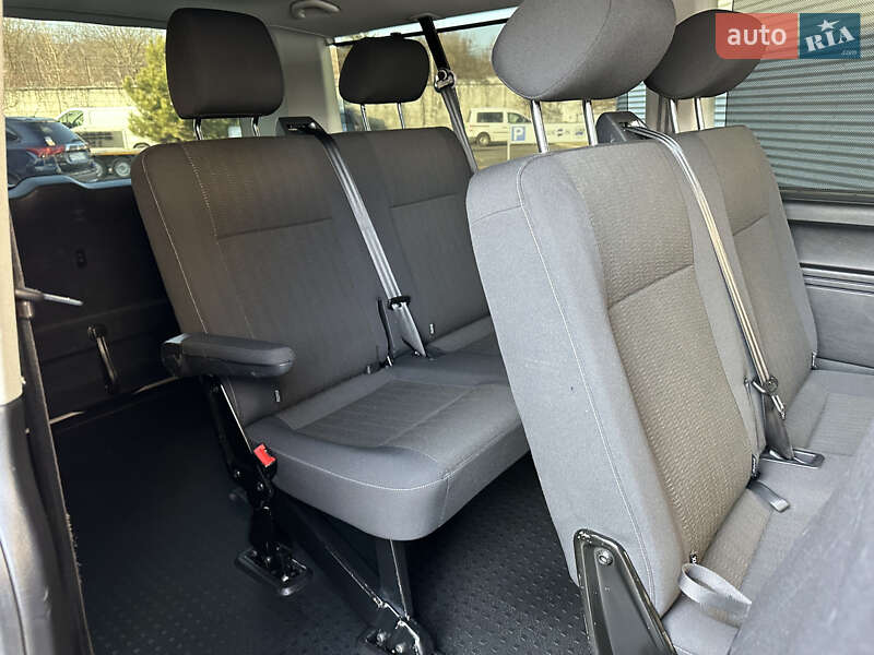 Минивэн Volkswagen Caravelle 2019 в Ровно
