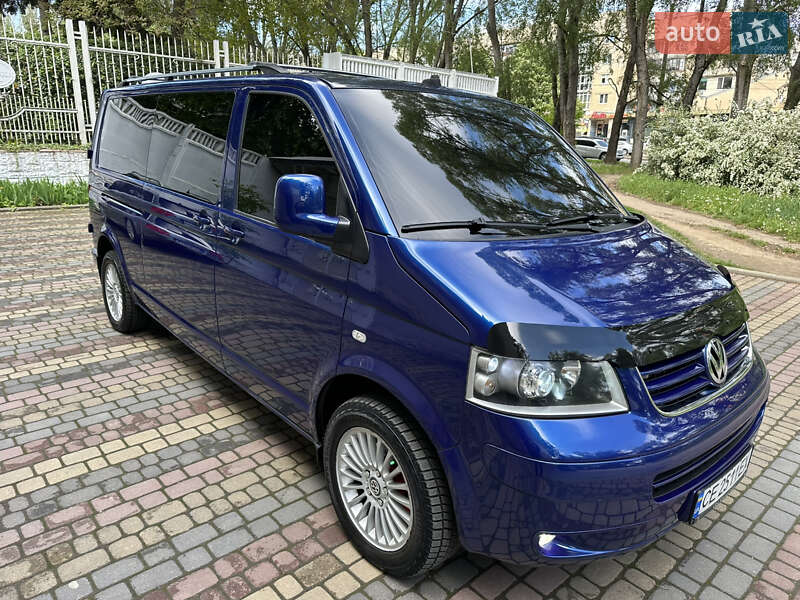 Минивэн Volkswagen Caravelle 2006 в Черновцах