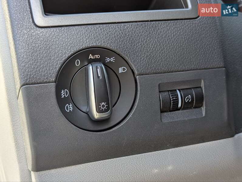 Минивэн Volkswagen Caravelle 2013 в Киеве фото 25 Минивэн Volkswagen Caravelle 2013 в Киеве