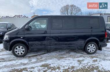 Минивэн Volkswagen Caravelle 2013 в 