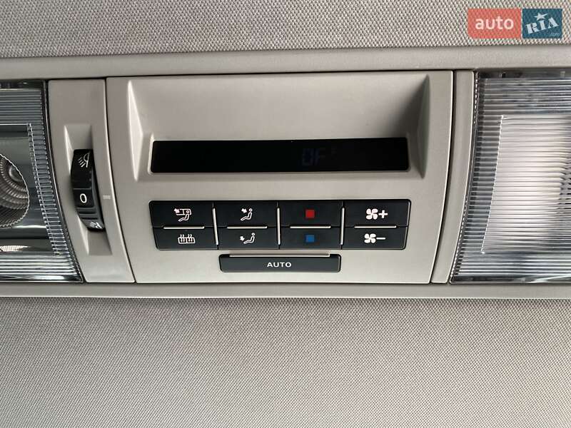 Мінівен Volkswagen Caravelle 2013 в Львові