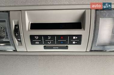 Минивэн Volkswagen Caravelle 2013 в 