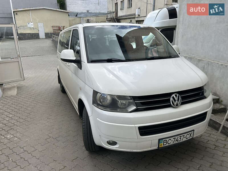 Минивэн Volkswagen Caravelle 2012 в Львове