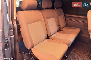 Минивэн Volkswagen Caravelle 2013 в 