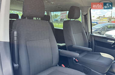 Минивэн Volkswagen Caravelle 2018 в 