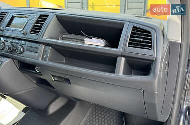 Минивэн Volkswagen Caravelle 2018 в 