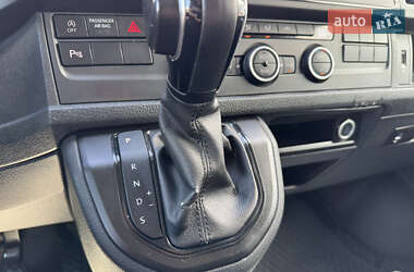 Минивэн Volkswagen Caravelle 2018 в 