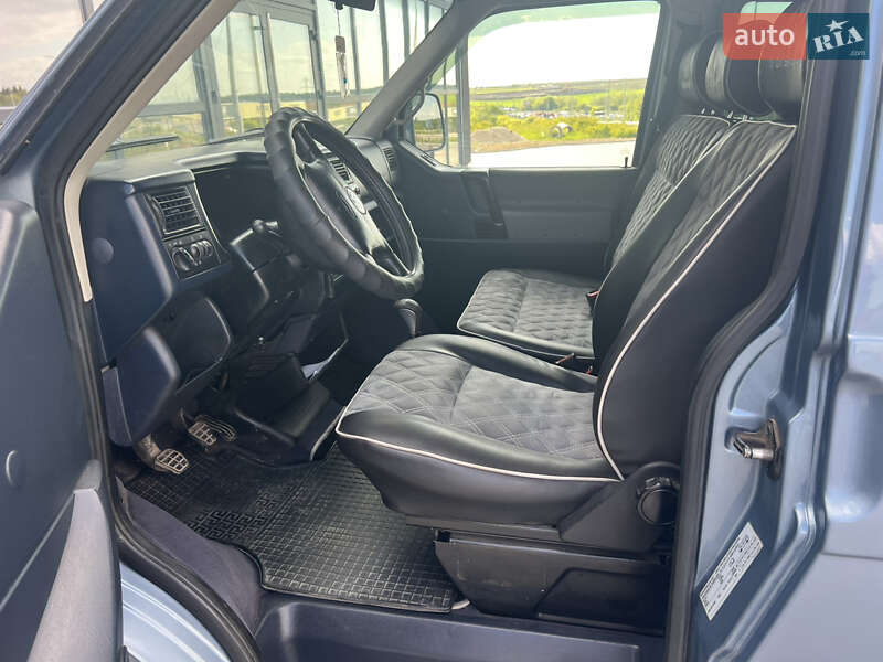 Минивэн Volkswagen Caravelle 2000 в Тернополе