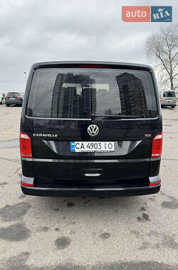 Минивэн Volkswagen Caravelle 2016 в 