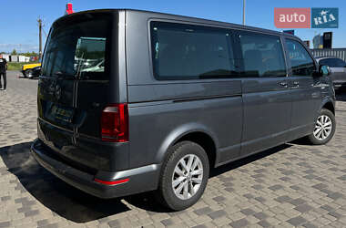 Минивэн Volkswagen Caravelle 2016 в 
